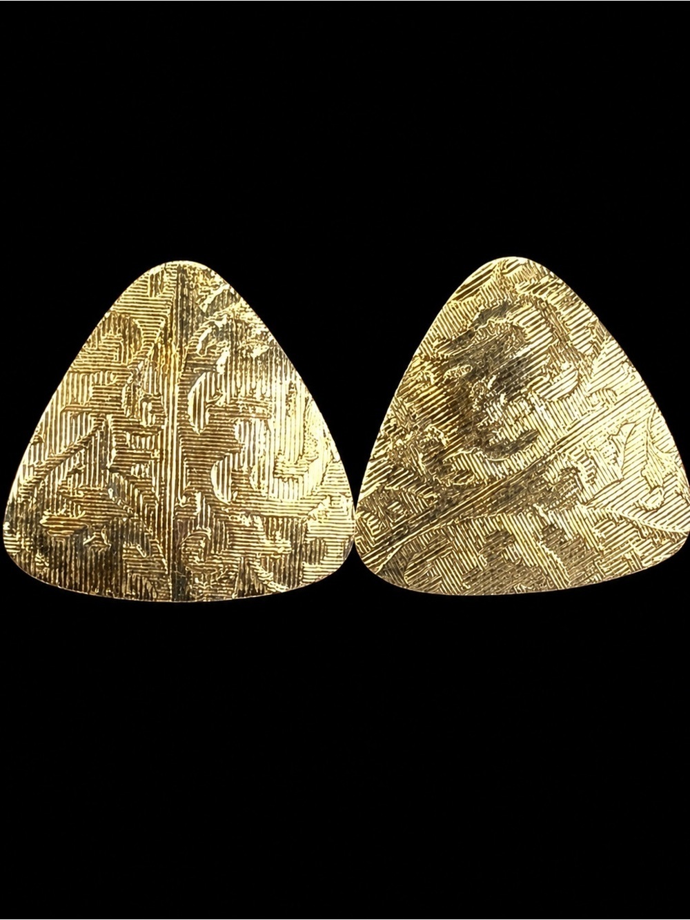 Pretty triangle etched, lightweight goldtone costume pierced earrings